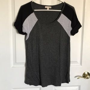 Women’s Short-Sleeve Shirt